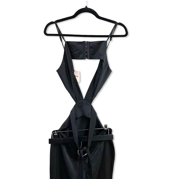 Superdown Stacie Black Cut Out maxi dress Slit Gown plunge Revolve NWT L - Picture 4 of 10